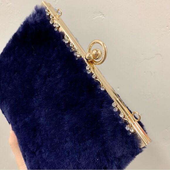 Handmade Genuine Shearling, Chic Design Kisslock Wristlet Ring Bag/Crossbody - Picture 11 of 17